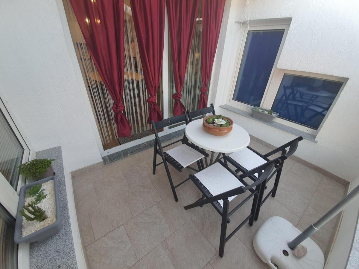 Apartment D Free Parking & Wifi, Walking Distance To Centrum Zadar Buitenkant foto