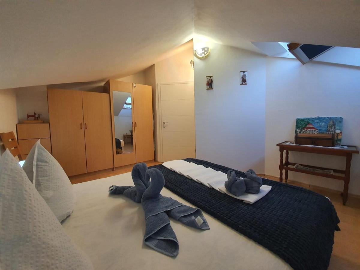 Apartment D Free Parking & Wifi, Walking Distance To Centrum Zadar Buitenkant foto