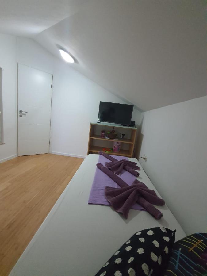 Apartment D Free Parking & Wifi, Walking Distance To Centrum Zadar Buitenkant foto