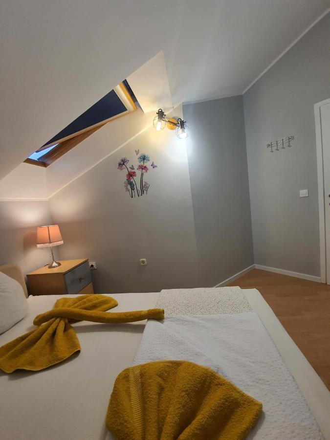 Apartment D Free Parking & Wifi, Walking Distance To Centrum Zadar Buitenkant foto